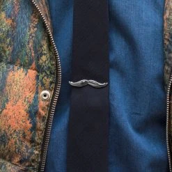 Warren Asher Pince à Cravate Argentée Moustache 12 Warren Asher Pince à Cravate Argentée Moustache -Arkai Atlas Shop 00