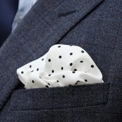 Tailor Toki Pochette De Costume En Soie à Petits Pois -Arkai Atlas Shop 11216 pocketsquare