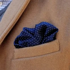Tailor Toki Pochette De Costume Bleu Marine à Pois Blancs -Arkai Atlas Shop 11902 pocketsquare