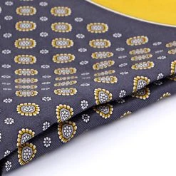 Tailor Toki Pochette De Costume En Soie Grise & Jaune -Arkai Atlas Shop 19 90