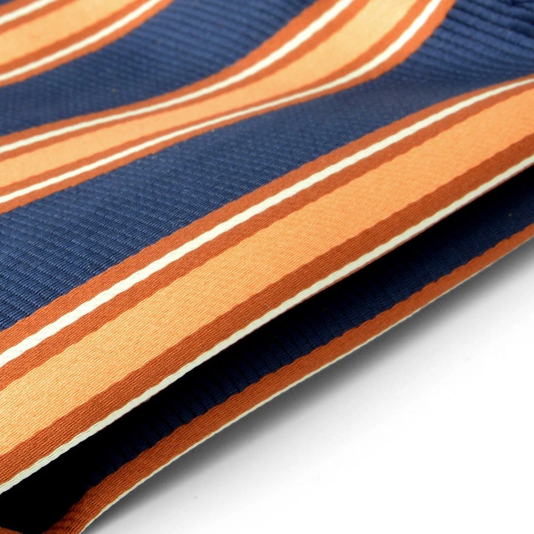 Tailor Toki Pochette De Costume Classique En Soie à Rayures 4 Tailor Toki Pochette De Costume Classique En Soie à Rayures – Image 2