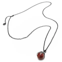 Moody Mason Collier Jax En Acier Gris Foncé Avec Serre De Dragon Et Pierre De Jaspe Rouge -Arkai Atlas Shop 21467 3