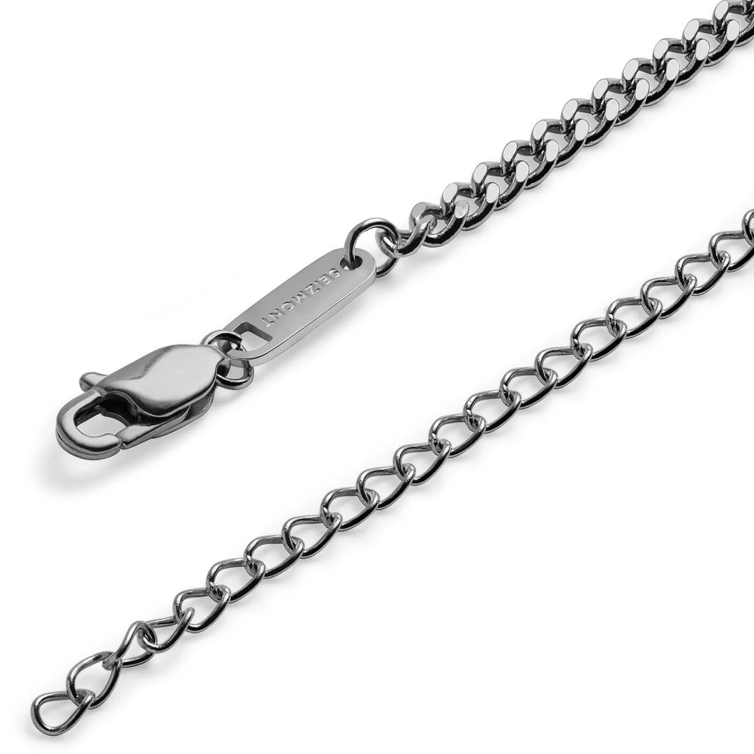 Seizmont Ace | Collier à Double Pendentif Argenté "L'as De Pique" Et "Le Fer à Cheval" 7 Seizmont Ace | Collier à Double Pendentif Argenté "L'as De Pique" Et "Le Fer à Cheval" – Image 5