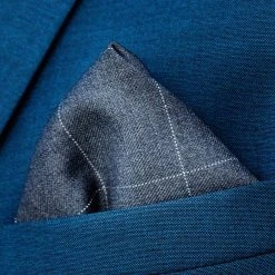 Bohemian Revolt Pochette De Costume Gris Foncé à Carreaux 13 Bohemian Revolt Pochette De Costume Gris Foncé à Carreaux -Arkai Atlas Shop 26 dark grey checkered pocket square cropped