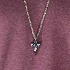 Fort Tempus Pendentif Croix - Couteau -Arkai Atlas Shop 35 the pattern knife cross steel necklace cropped2