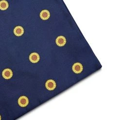 Trendhim Pochette De Costume Réversible Bleu Marine à Motifs De Tournesols -Arkai Atlas Shop 7 2.e49d26227c35df83ad99fa4f0e914b57