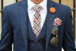 Warren Asher Petite Pince à Cravate En Bois De Chêne Rouge 13 Warren Asher Petite Pince à Cravate En Bois De Chêne Rouge -Arkai Atlas Shop img 2265