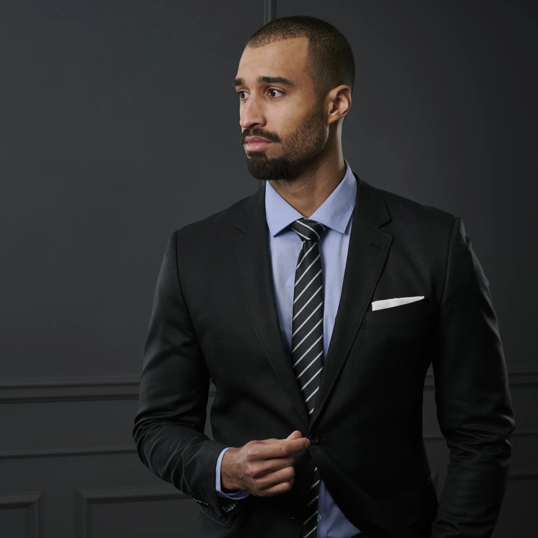 Trendhim Pochette De Costume Classique Blanche à Bords Renforcés 8 Trendhim Pochette De Costume Classique Blanche à Bords Renforcés – Image 6