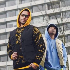 Otsu Egan | Collier Le Briquet En Métal Doré -Arkai Atlas Shop jwm otes drop 25129 25133 michael doroc nathan grant 1x1 21