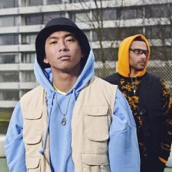 Otsu Egan | Collier Les Menottes En Métal Argenté -Arkai Atlas Shop jwm otes drop 25143 25139 michael doroc nathan grant 1x1 1