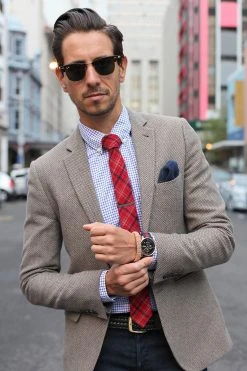 Warren Asher Pince à Cravate Courte Couleur Gris Gunmétal -Arkai Atlas Shop medium shot 2smblacktiepin