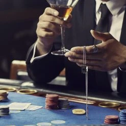 Seizmont Ace | Collier à Pendentif Argenté "La Paire D'as Noirs" -Arkai Atlas Shop rel ace drop27 silver id killian 1x1 9