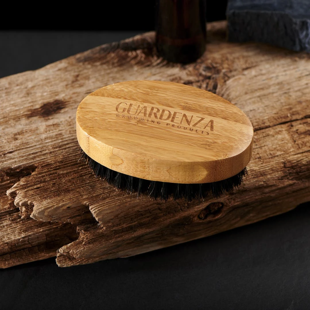 Guardenza Brosse à Barbe En Bambou Et Poils De Sanglier 7 Guardenza Brosse à Barbe En Bambou Et Poils De Sanglier – Image 5