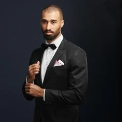 Trendhim Pochette De Costume Blanche à Bords Roses 10 Trendhim Pochette De Costume Blanche à Bords Roses -Arkai Atlas Shop ret megashoot pocket square 16675 1