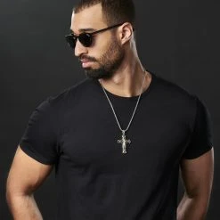 Fort Tempus Collier à Croix Chrétienne Rivetée -Arkai Atlas Shop rst megashoot neck2 1 17556