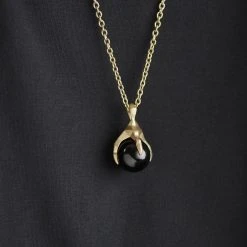 Moody Mason Collier Jax En Acier Doré Avec Serre De Dragon Et Agate Noire -Arkai Atlas Shop rst nmm neck 21463 2 1