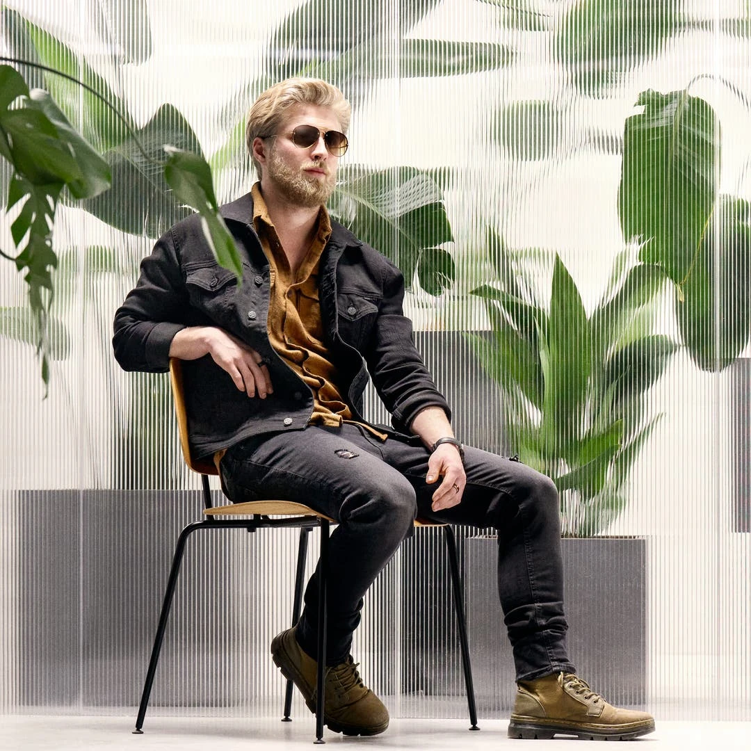 Lucleon Occasus | Lunettes De Soleil Aviator Dorées à Verres Bruns Dégradés 6 Lucleon Occasus | Lunettes De Soleil Aviator Dorées à Verres Bruns Dégradés – Image 4