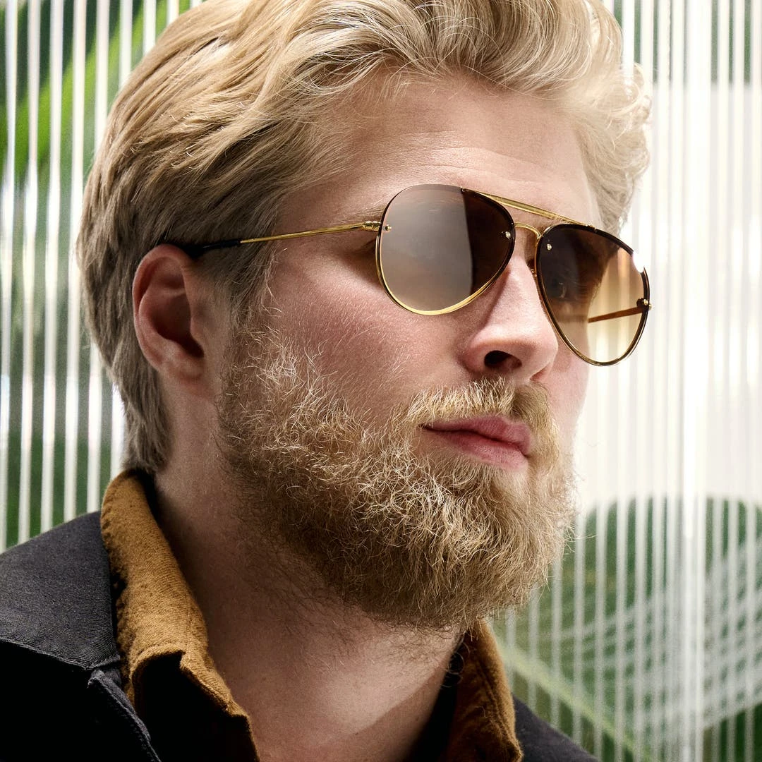 Lucleon Occasus | Lunettes De Soleil Aviator Dorées à Verres Bruns Dégradés 4 Lucleon Occasus | Lunettes De Soleil Aviator Dorées à Verres Bruns Dégradés – Image 2