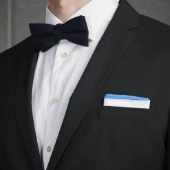 Trendhim Pochette De Costume Blanche à Bords Bleu Saphir -Arkai Atlas Shop ste megashoot pocketsqaure 16666 21