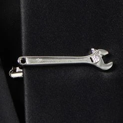 Warren Asher Pince à Cravate Courte Argentée à Clé Anglaise -Arkai Atlas Shop ste megashoot tieclips 11435 69 bm